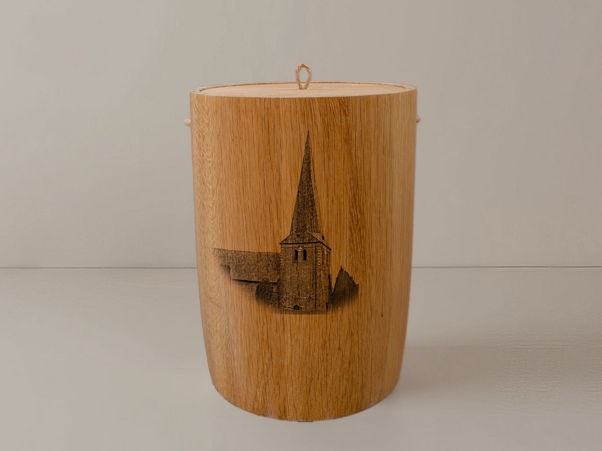 Sandstedt Kirche – Urne aus Eiche