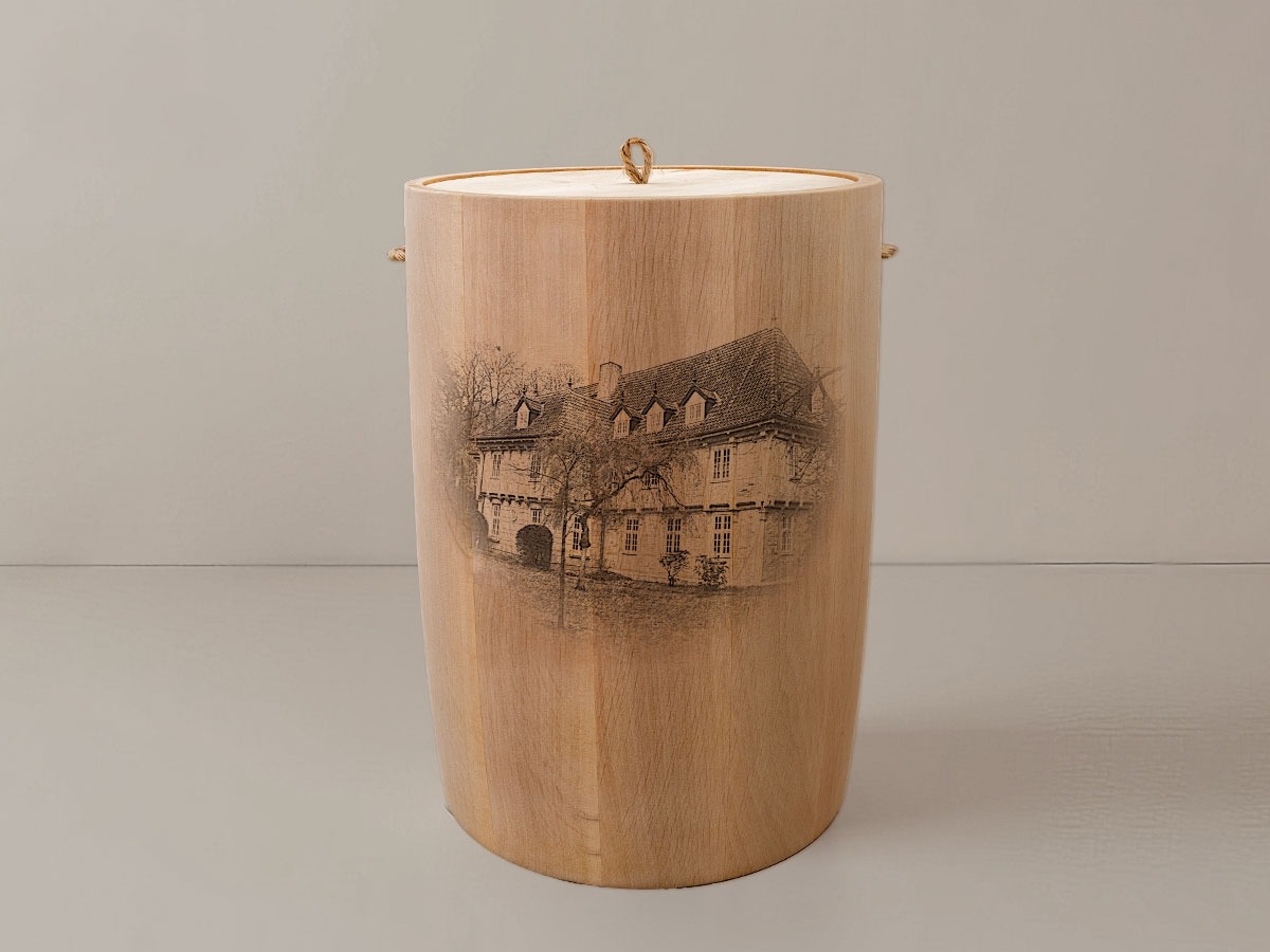 Osterholz-Scharmbeck Gut Sandbeck – Urne aus Erle