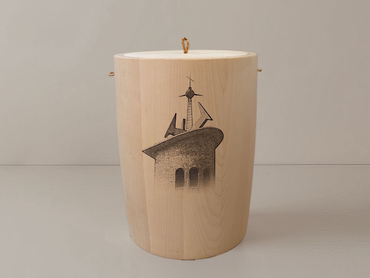 Brake St. Marien Kirche – Urne aus Ahorn
