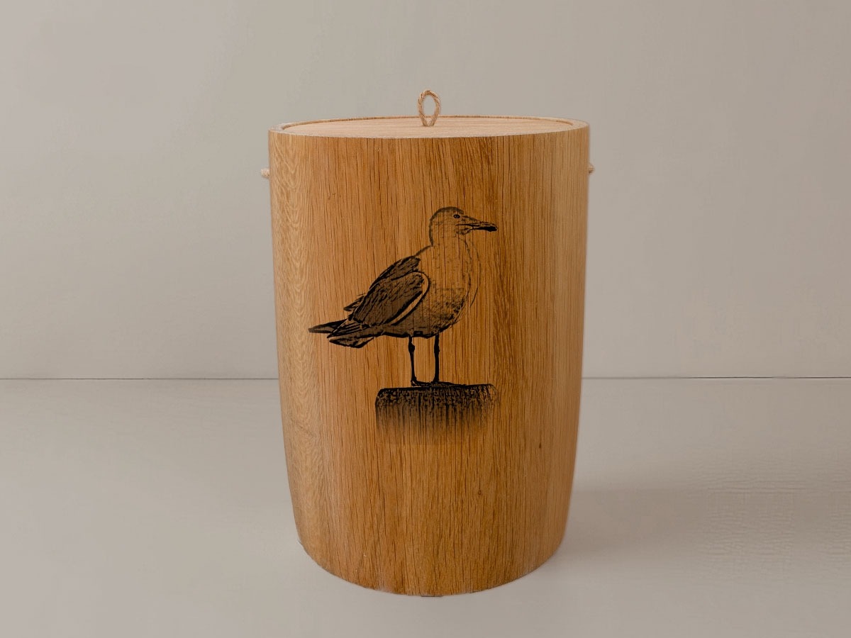 Möwe – Urne aus Eiche